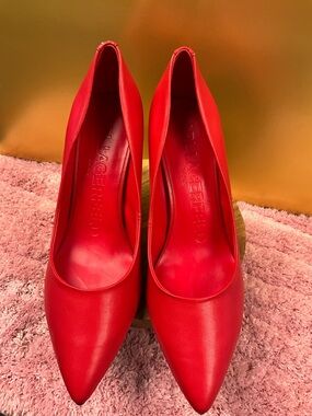 Karl Lagerfeld Red Pointed-Toe Leather Pumps